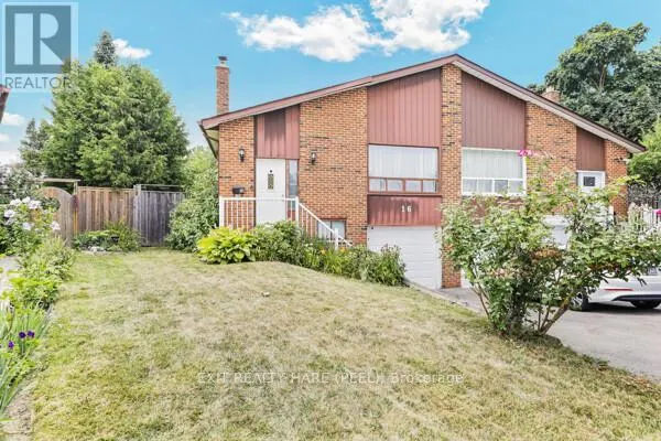 16 LYNWOOD COURT