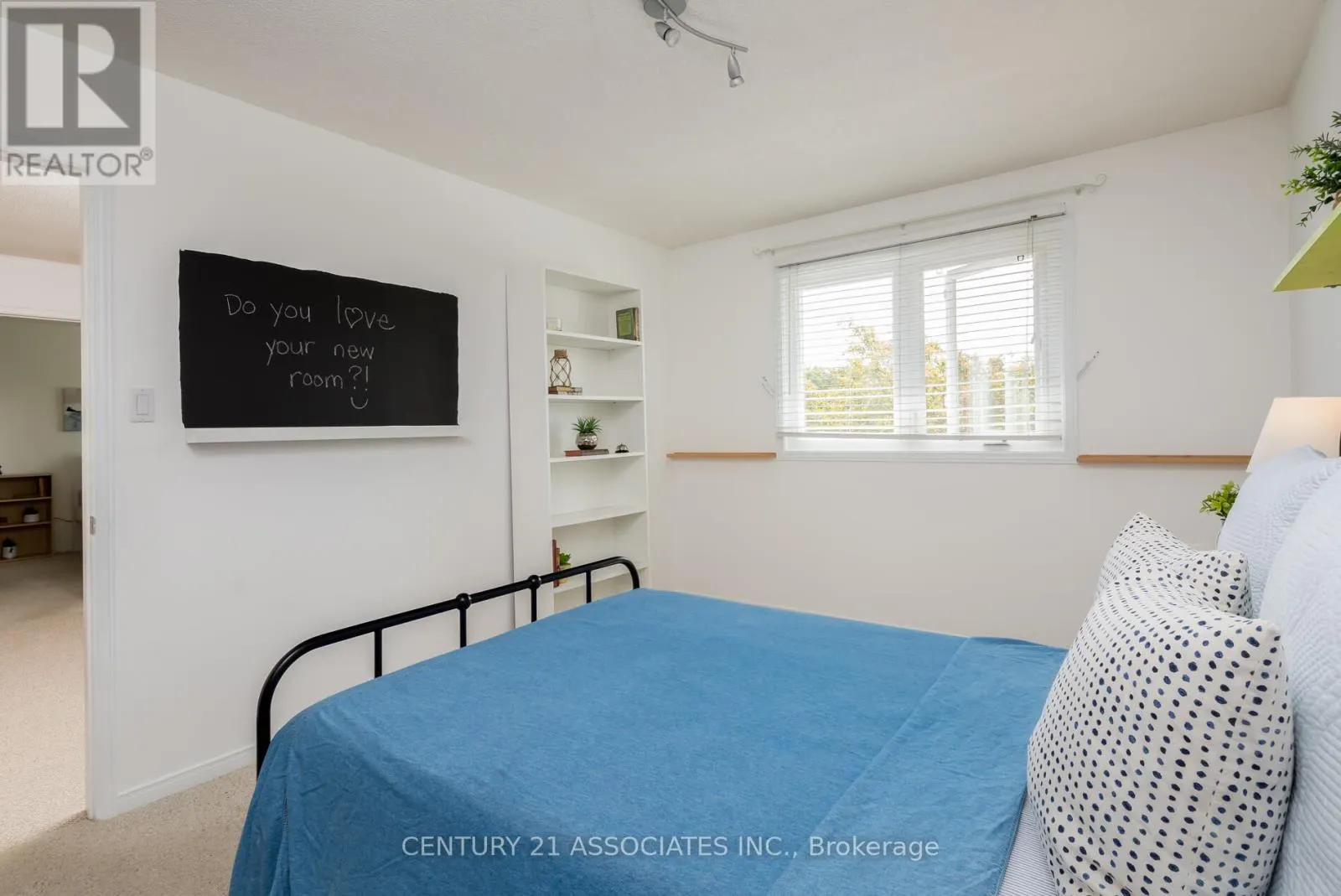 1324 QUINPOOL COURT