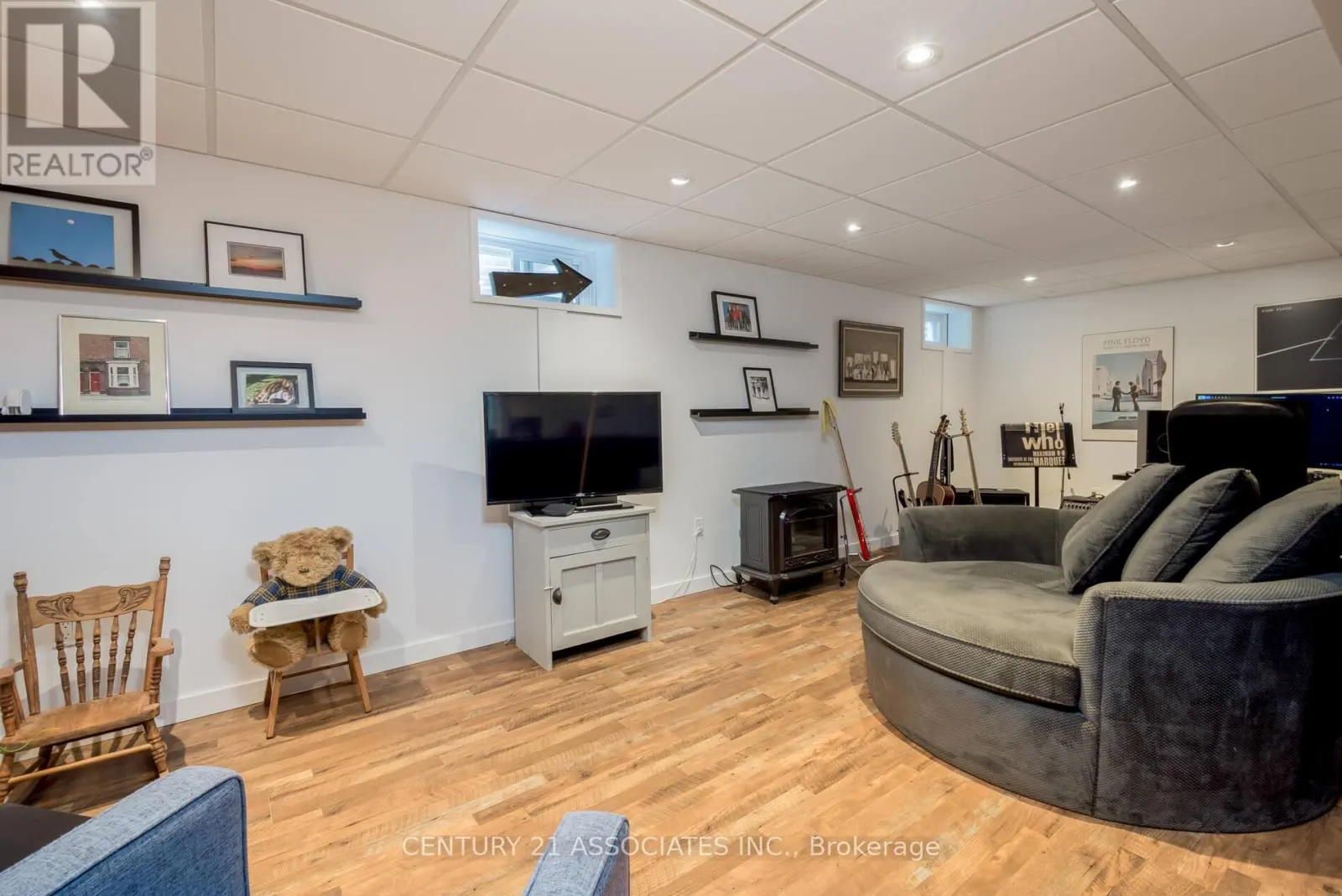 1324 QUINPOOL COURT