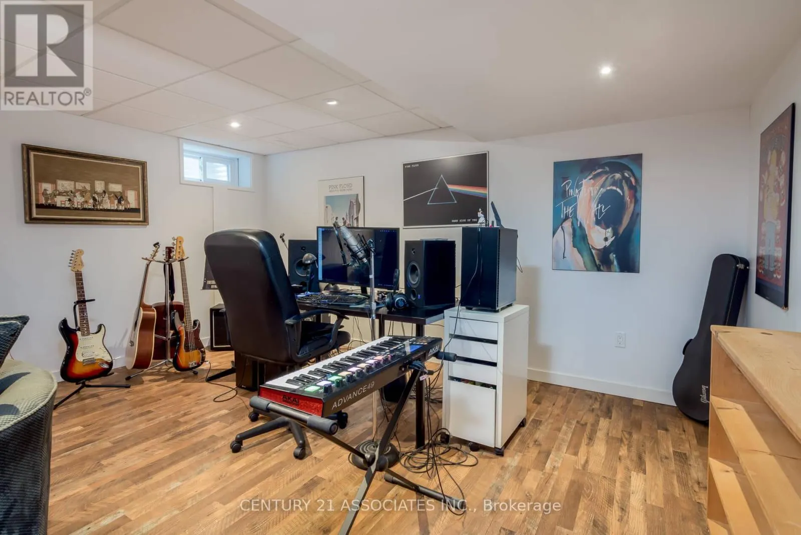 1324 QUINPOOL COURT