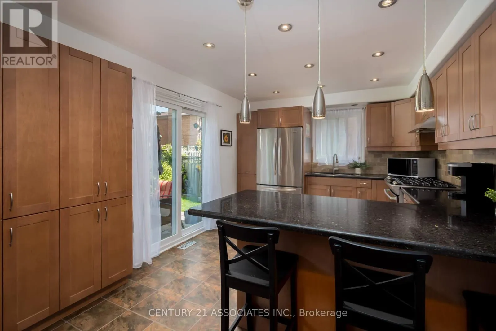 1324 QUINPOOL COURT
