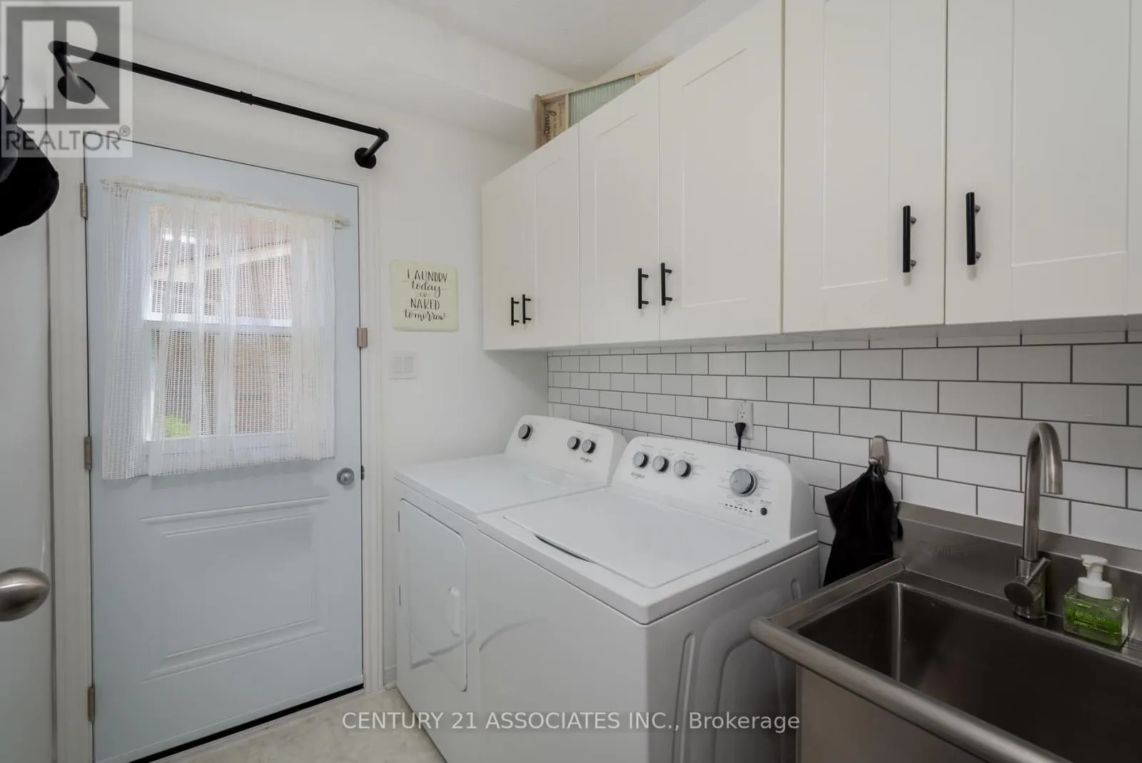 1324 QUINPOOL COURT