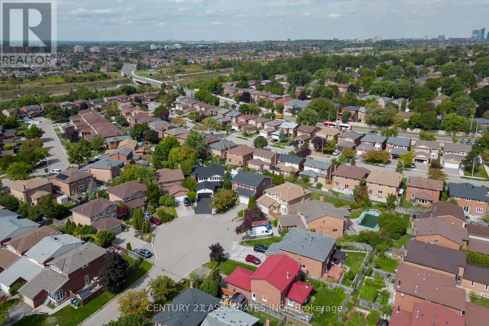 1324 QUINPOOL COURT