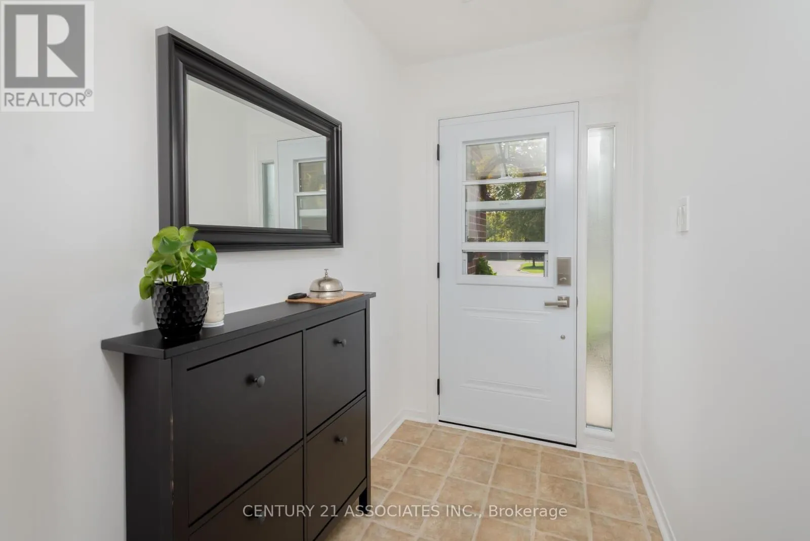 1324 QUINPOOL COURT