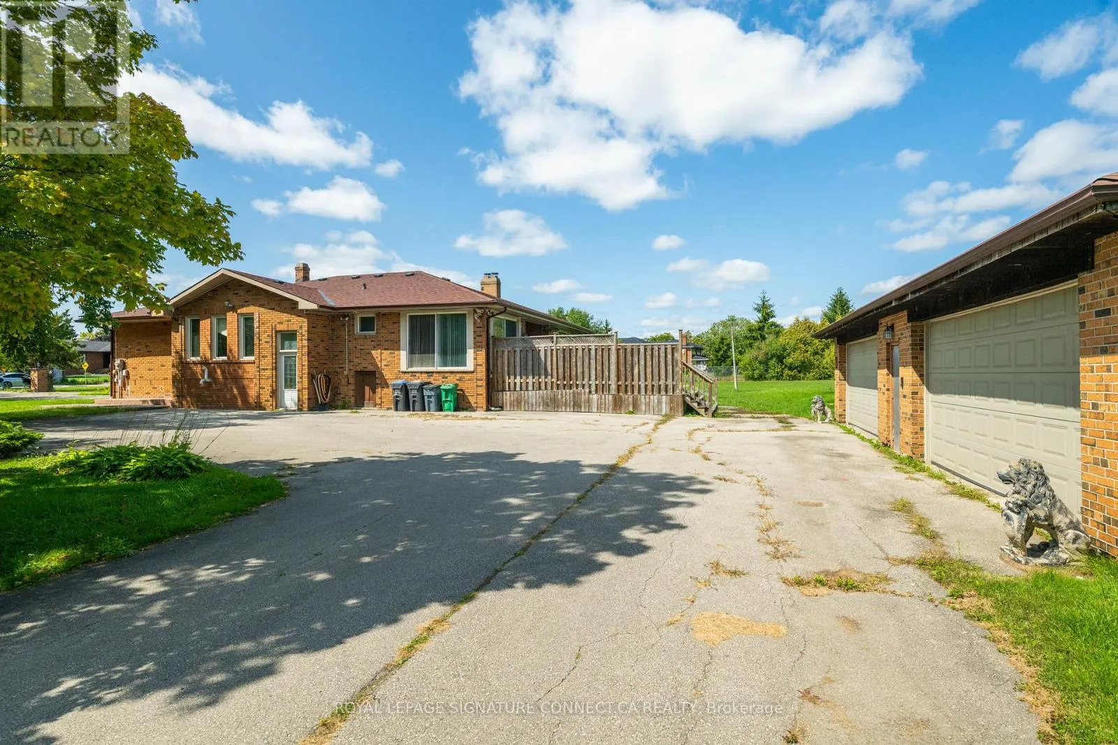 11 JULIAN DRIVE