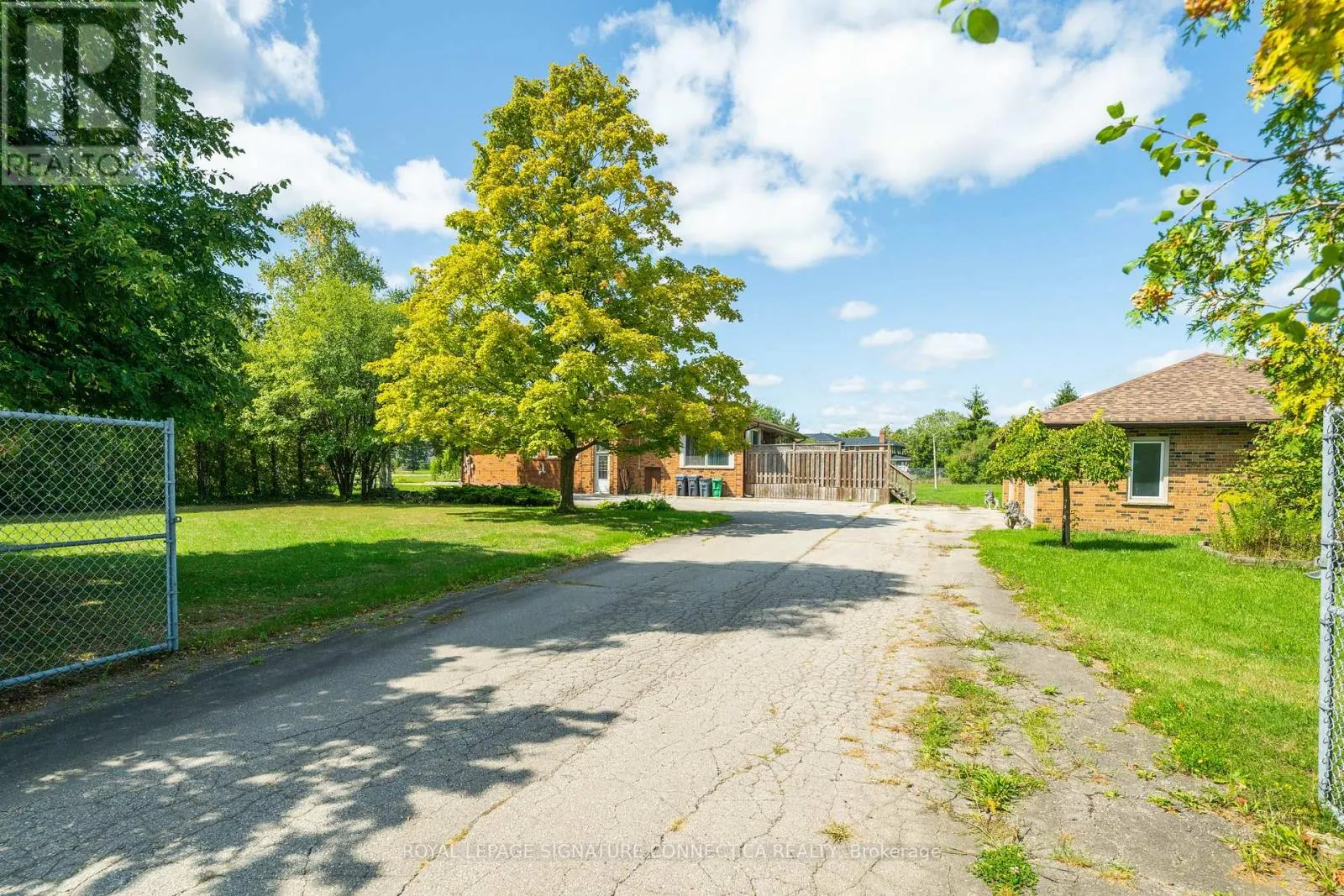 11 JULIAN DRIVE