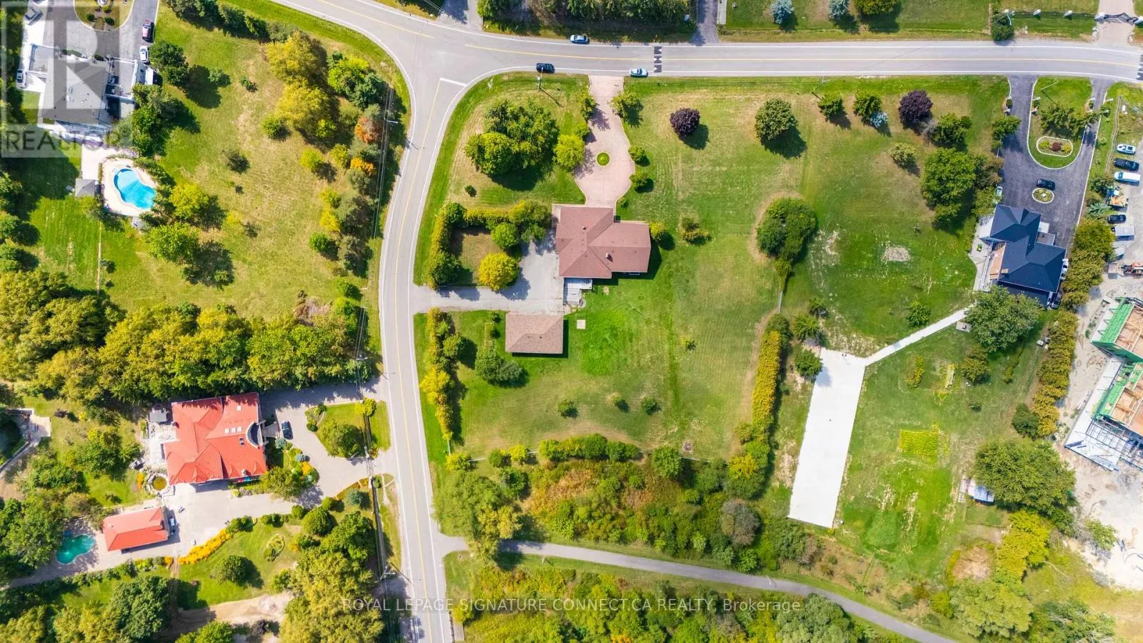 11 JULIAN DRIVE