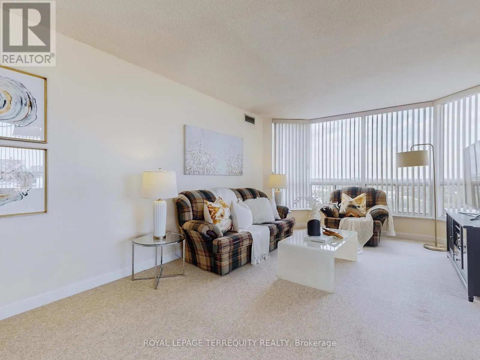 1709 - 24 HANOVER ROAD