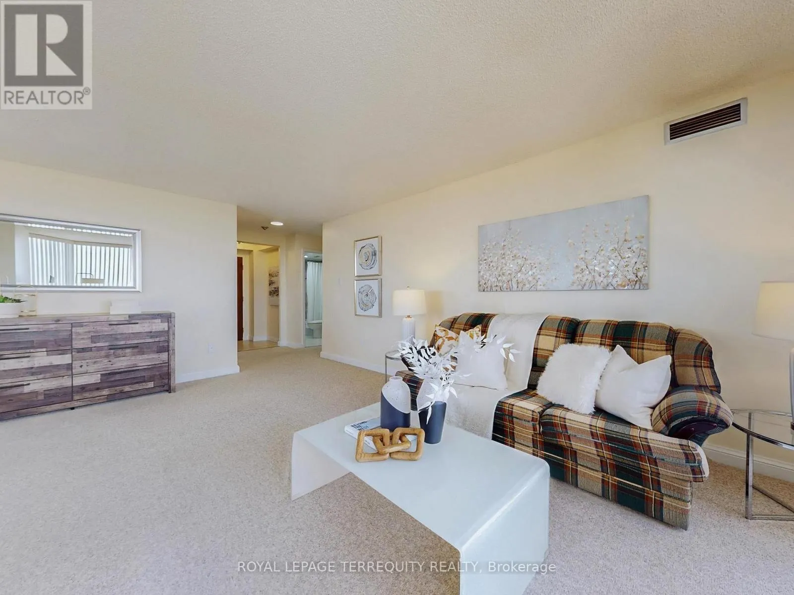 1709 - 24 HANOVER ROAD