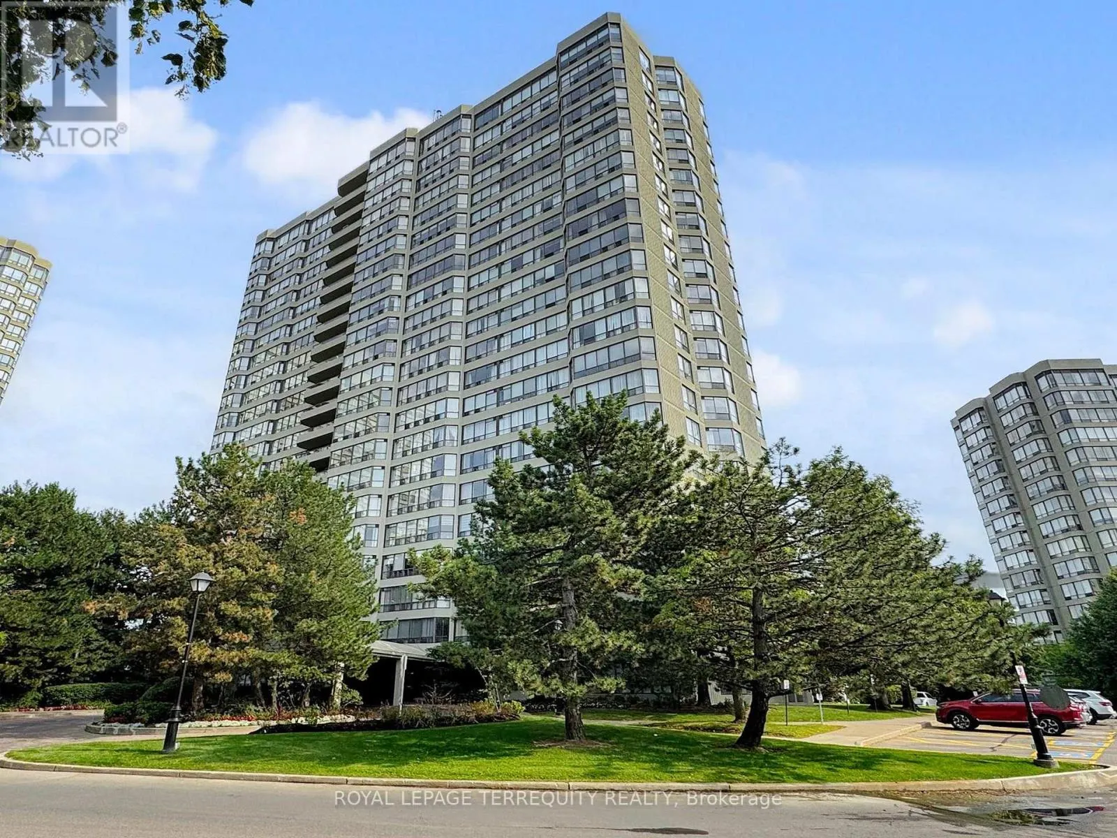 1709 - 24 HANOVER ROAD
