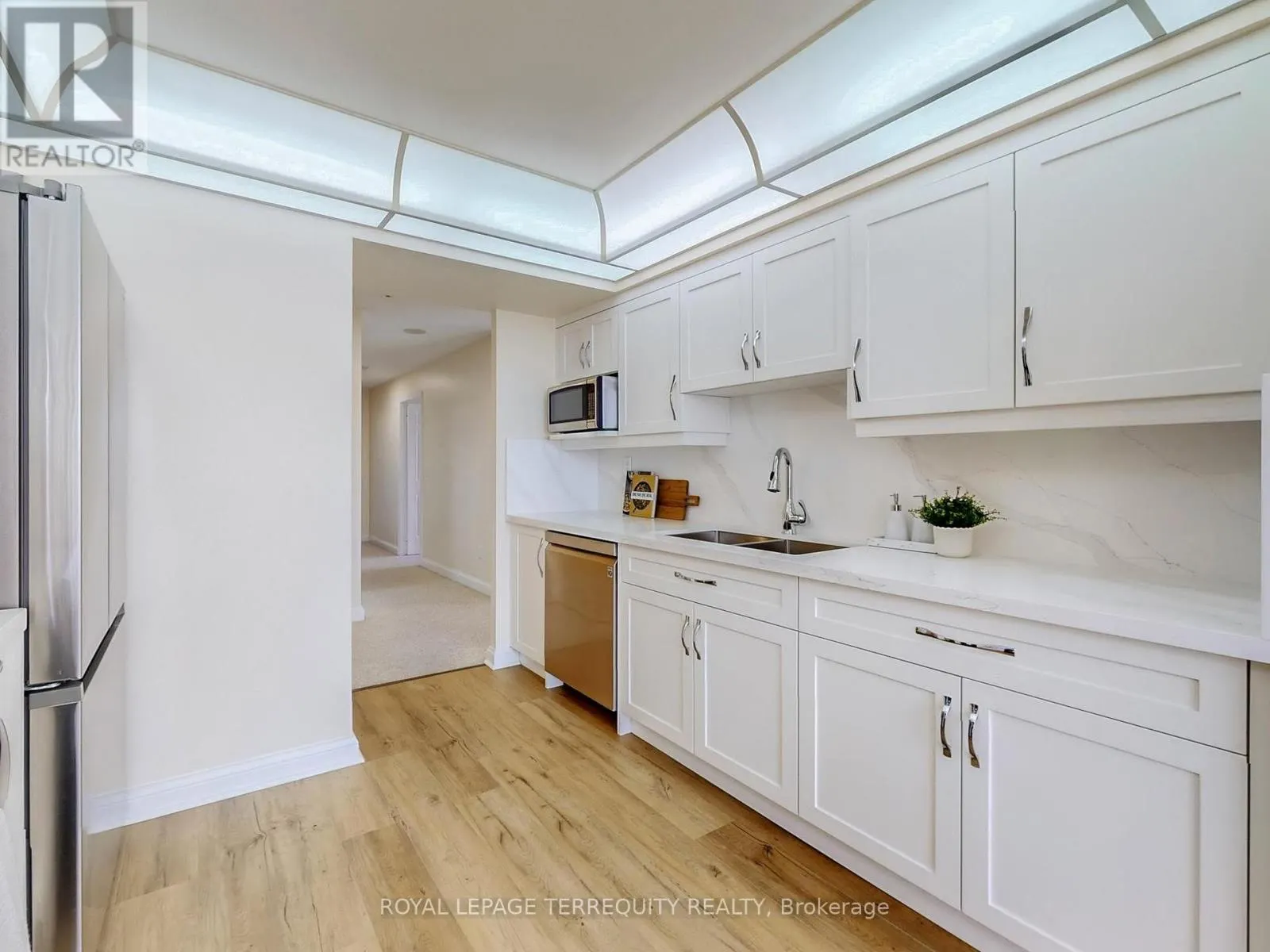 1709 - 24 HANOVER ROAD
