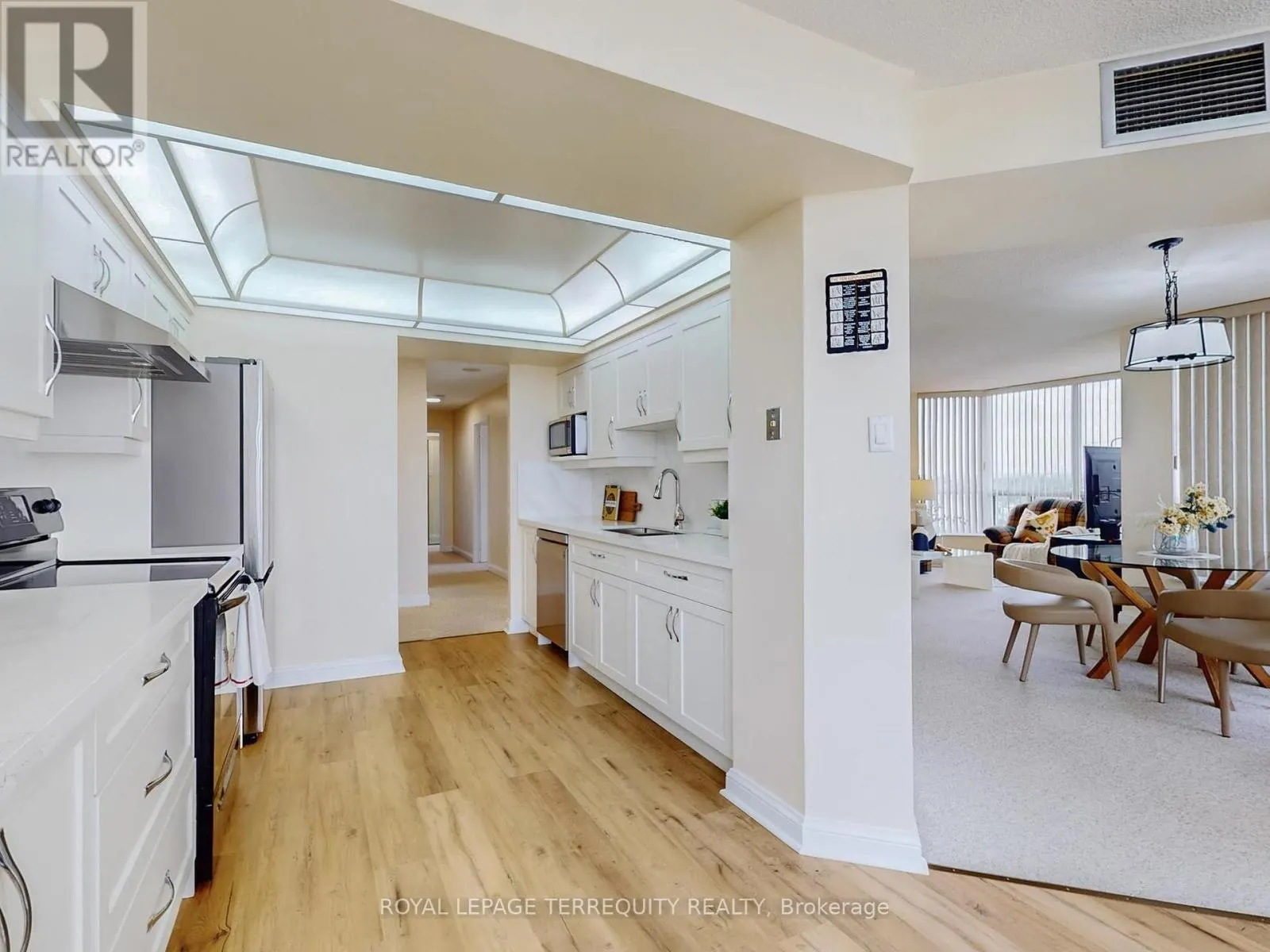 1709 - 24 HANOVER ROAD