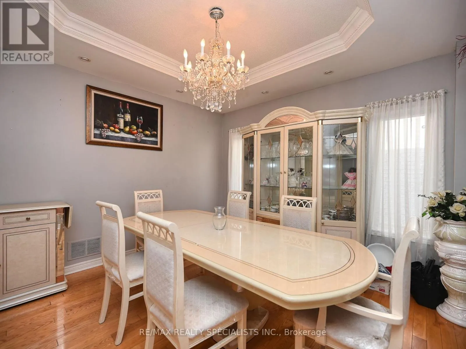 64 MOSSGROVE CRESCENT