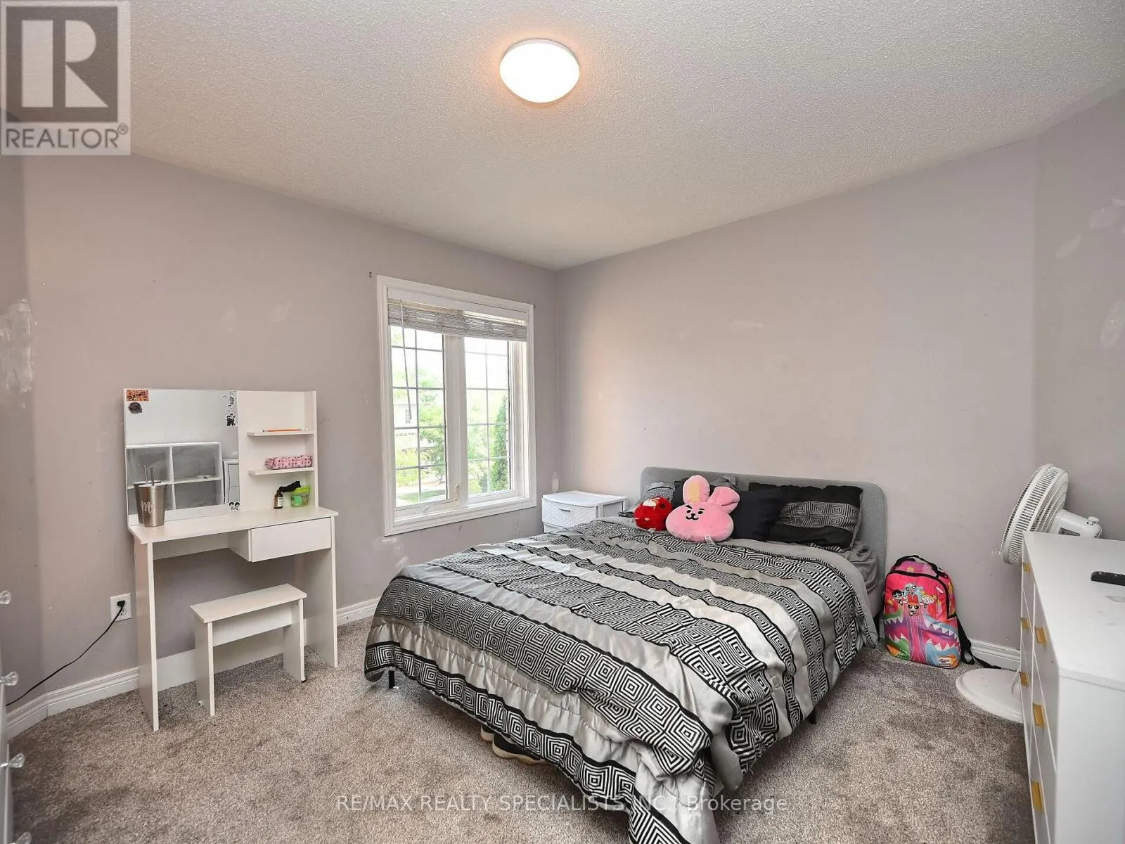 64 MOSSGROVE CRESCENT