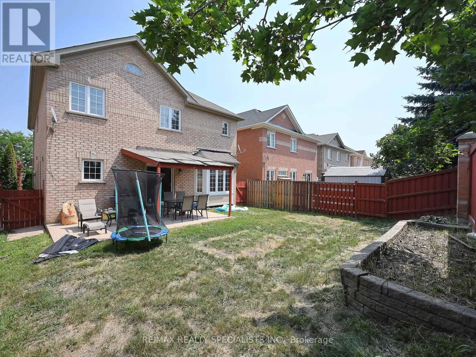 64 MOSSGROVE CRESCENT