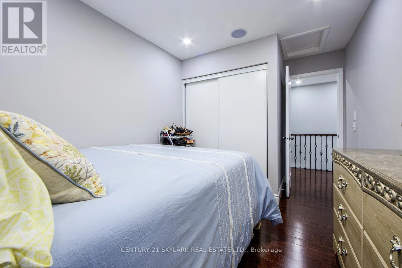 21 DECKER HOLLOW CIRCLE