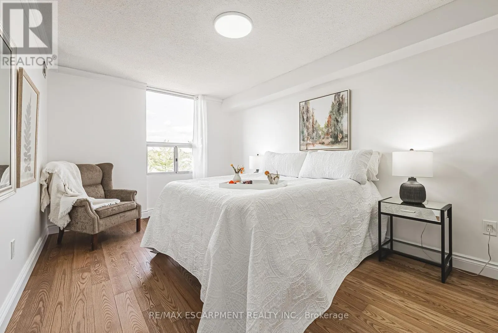 509 - 2055 UPPER MIDDLE ROAD