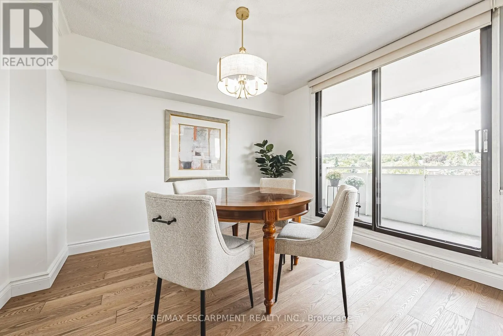509 - 2055 UPPER MIDDLE ROAD
