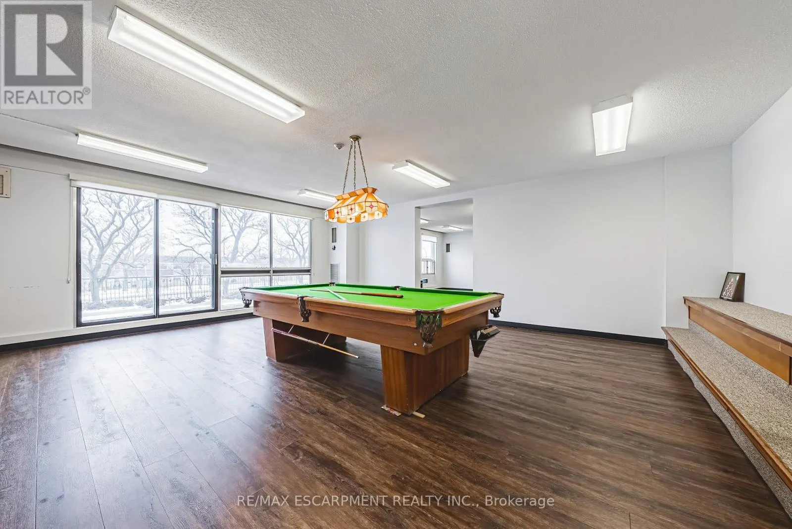 509 - 2055 UPPER MIDDLE ROAD