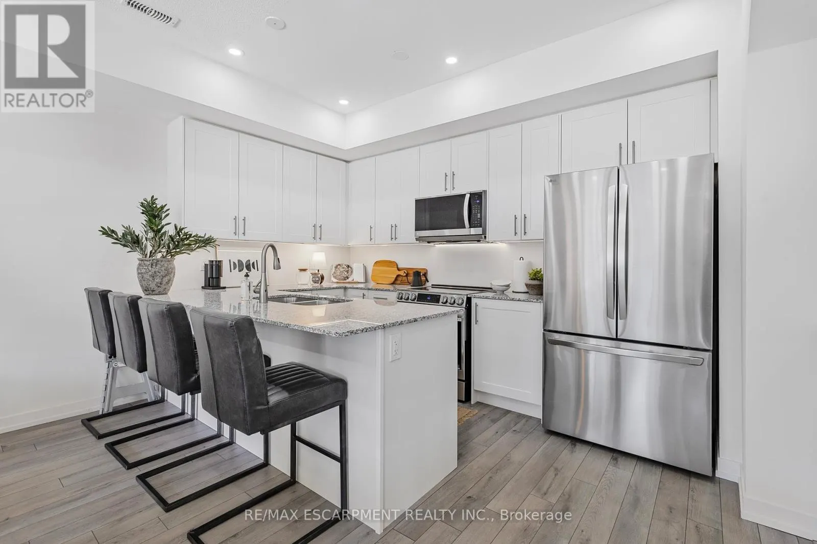 1543 HILSON HEIGHTS