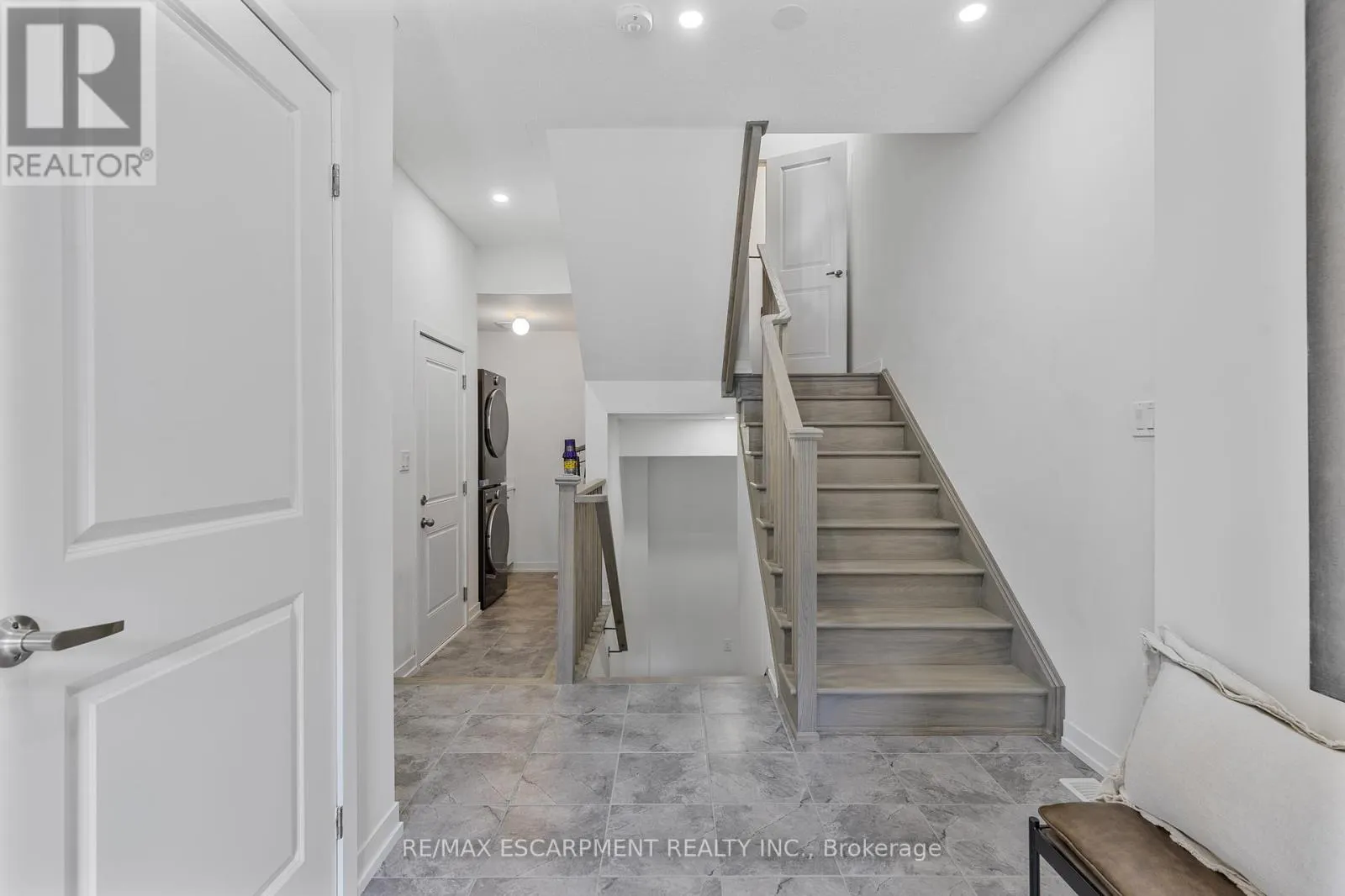 1543 HILSON HEIGHTS