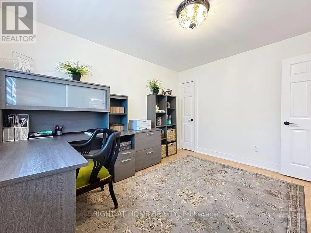 1986 ROY IVOR CRESCENT