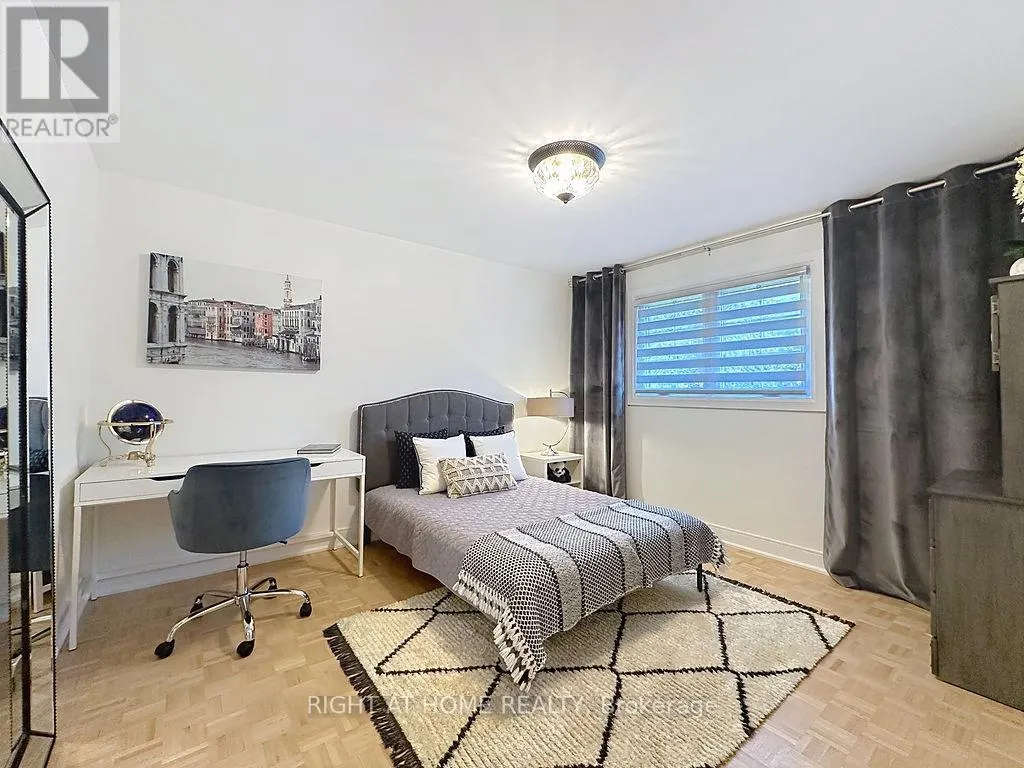 1986 ROY IVOR CRESCENT