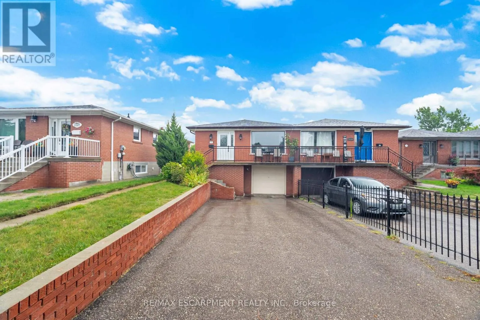 1132 CLAREDALE ROAD