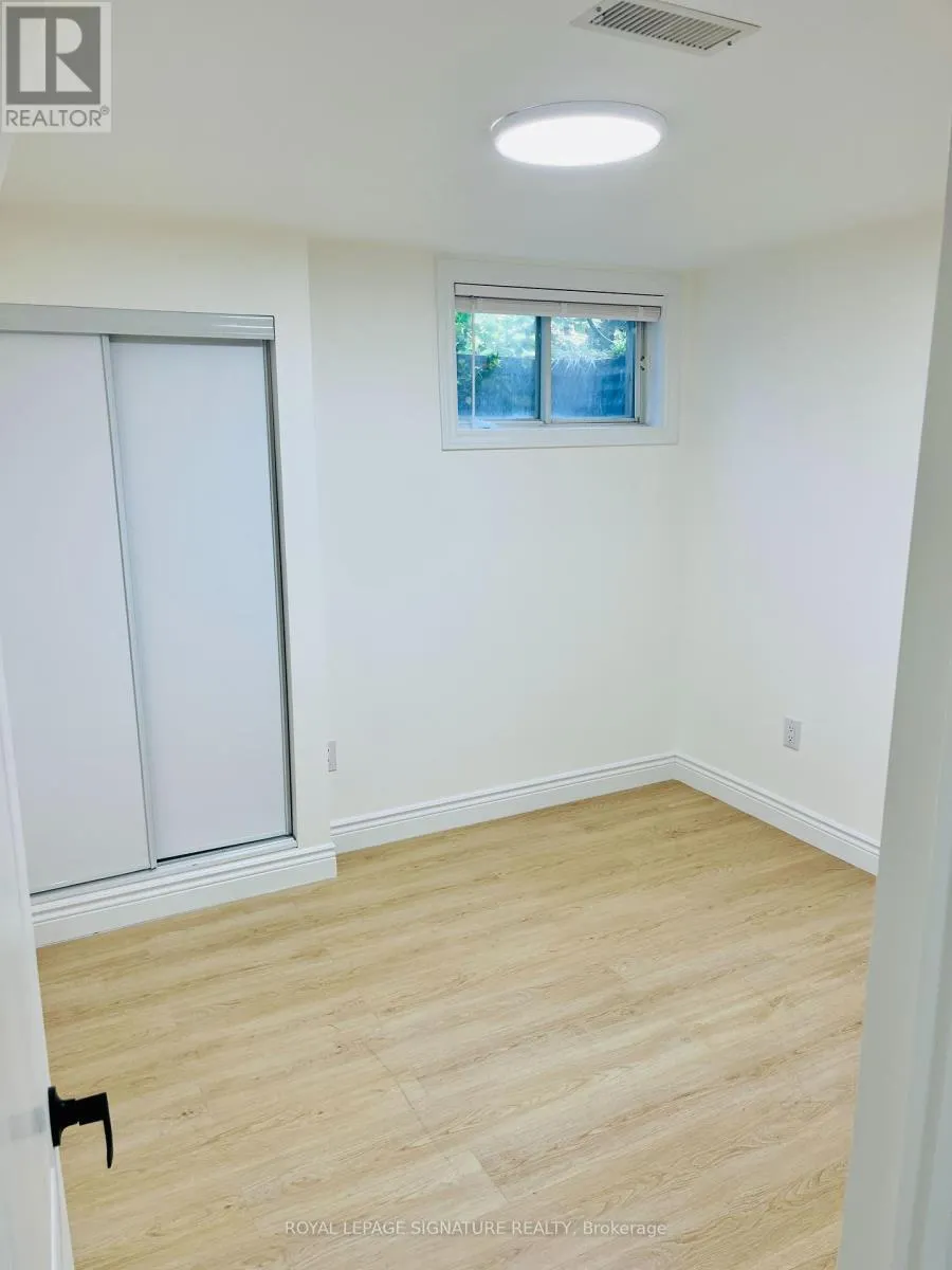 1342 CANFORD CRESCENT