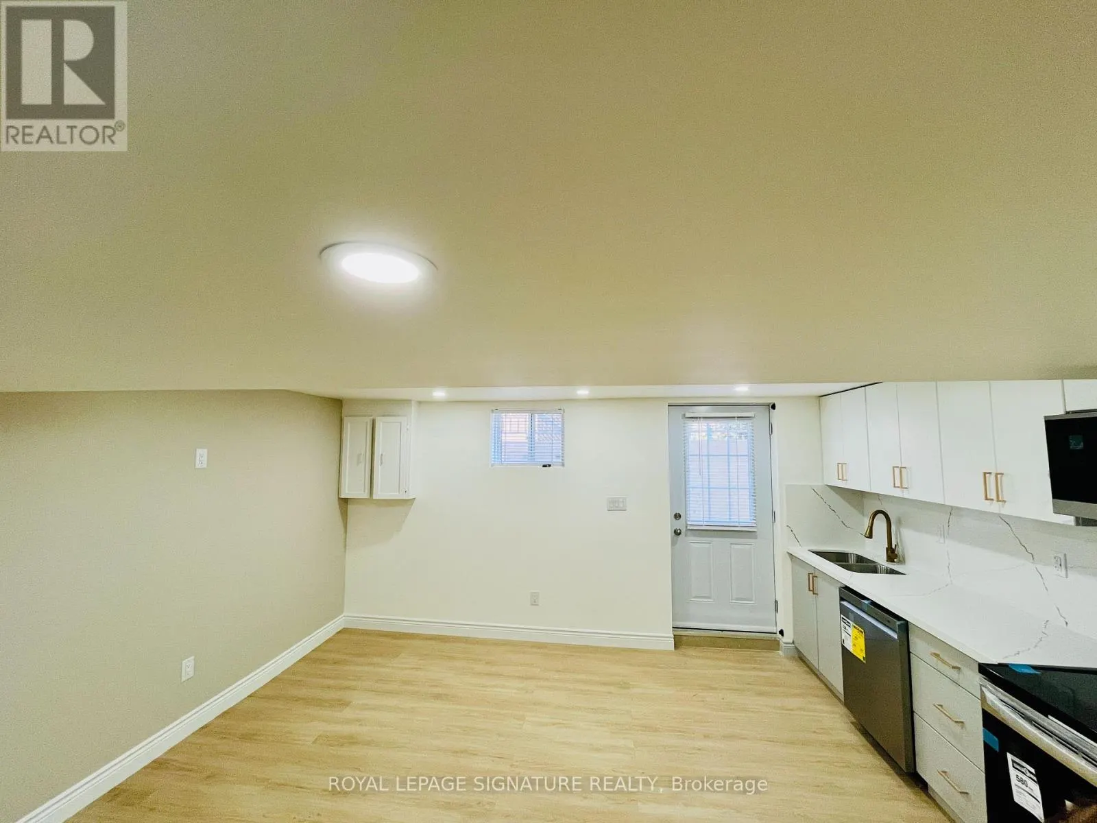 1342 CANFORD CRESCENT