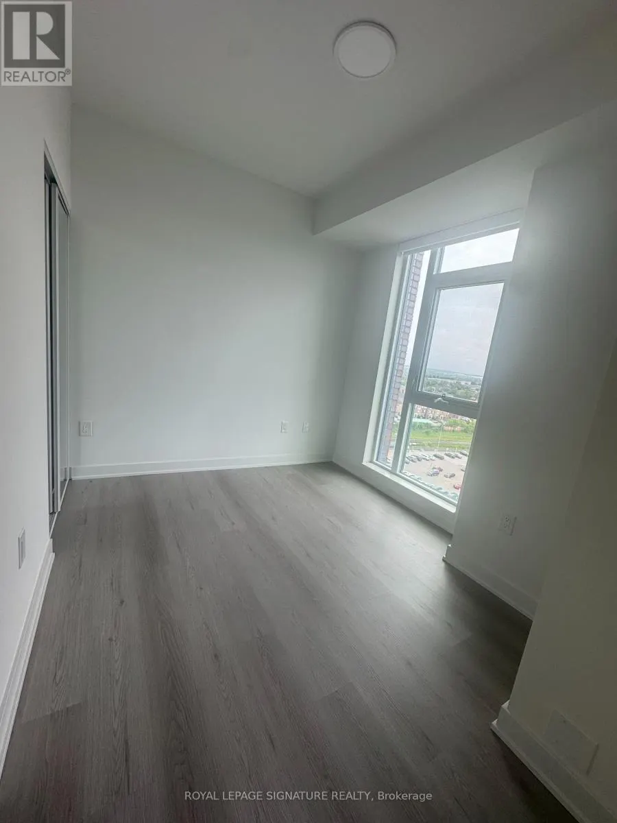 504 - 40 LAGERFELD DRIVE