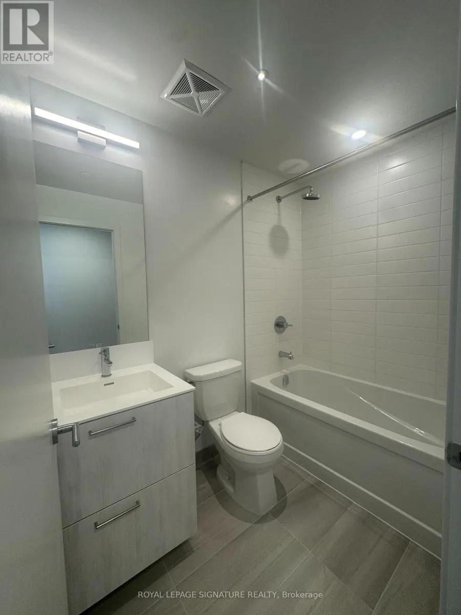 504 - 40 LAGERFELD DRIVE