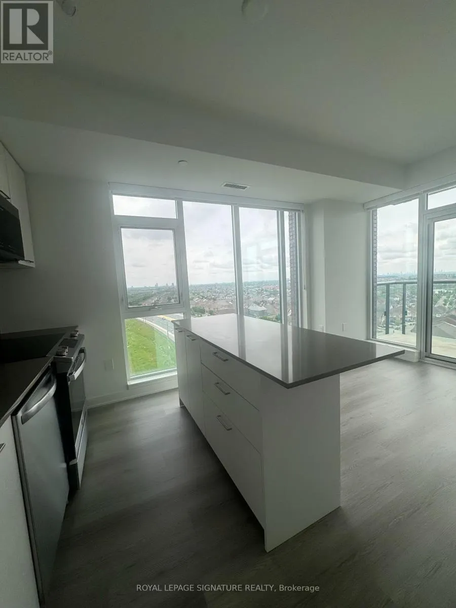 504 - 40 LAGERFELD DRIVE