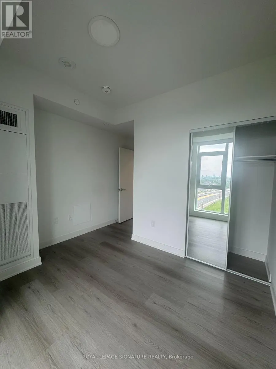 504 - 40 LAGERFELD DRIVE