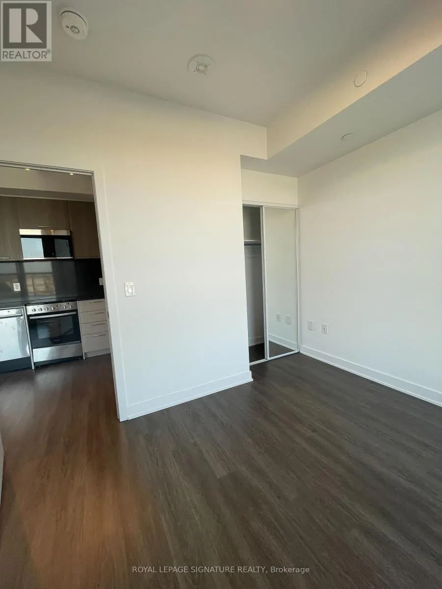 401 - 40 LAGERFELD DRIVE