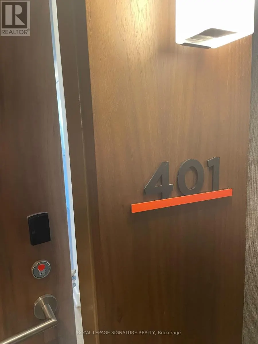 401 - 40 LAGERFELD DRIVE