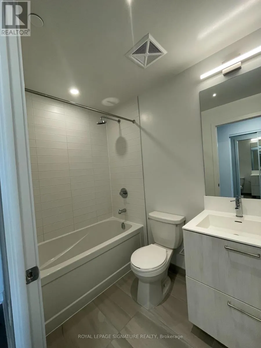 1305 - 40 LAGERFELD DRIVE