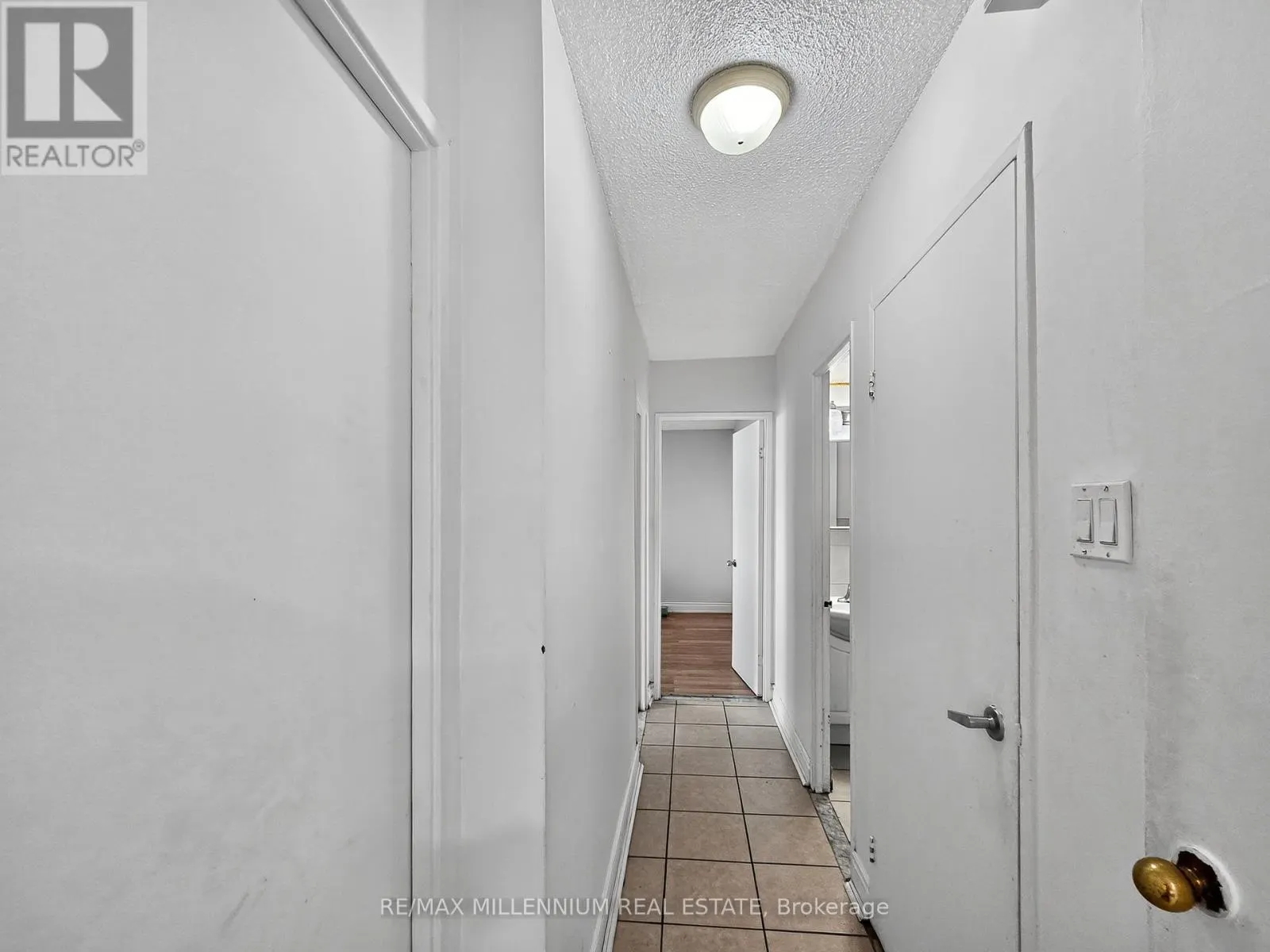 1811 - 2645 KIPLING AVENUE