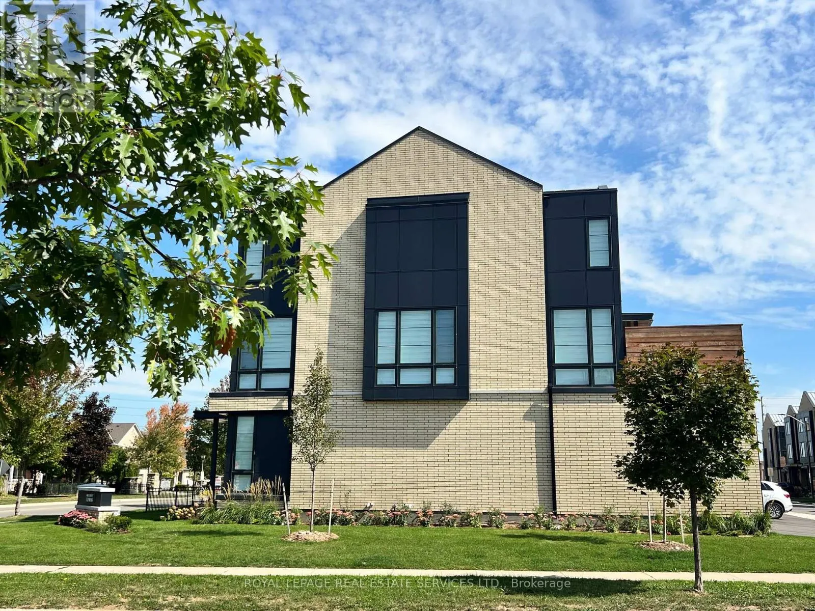 1 - 2273 TURNBERRY ROAD