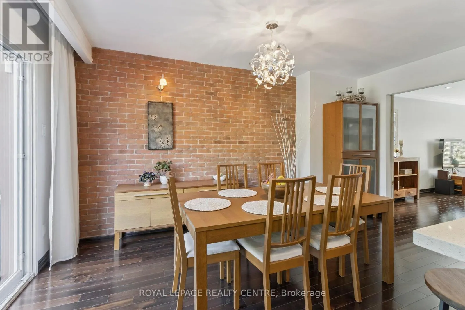 3383 TALLMAST CRESCENT