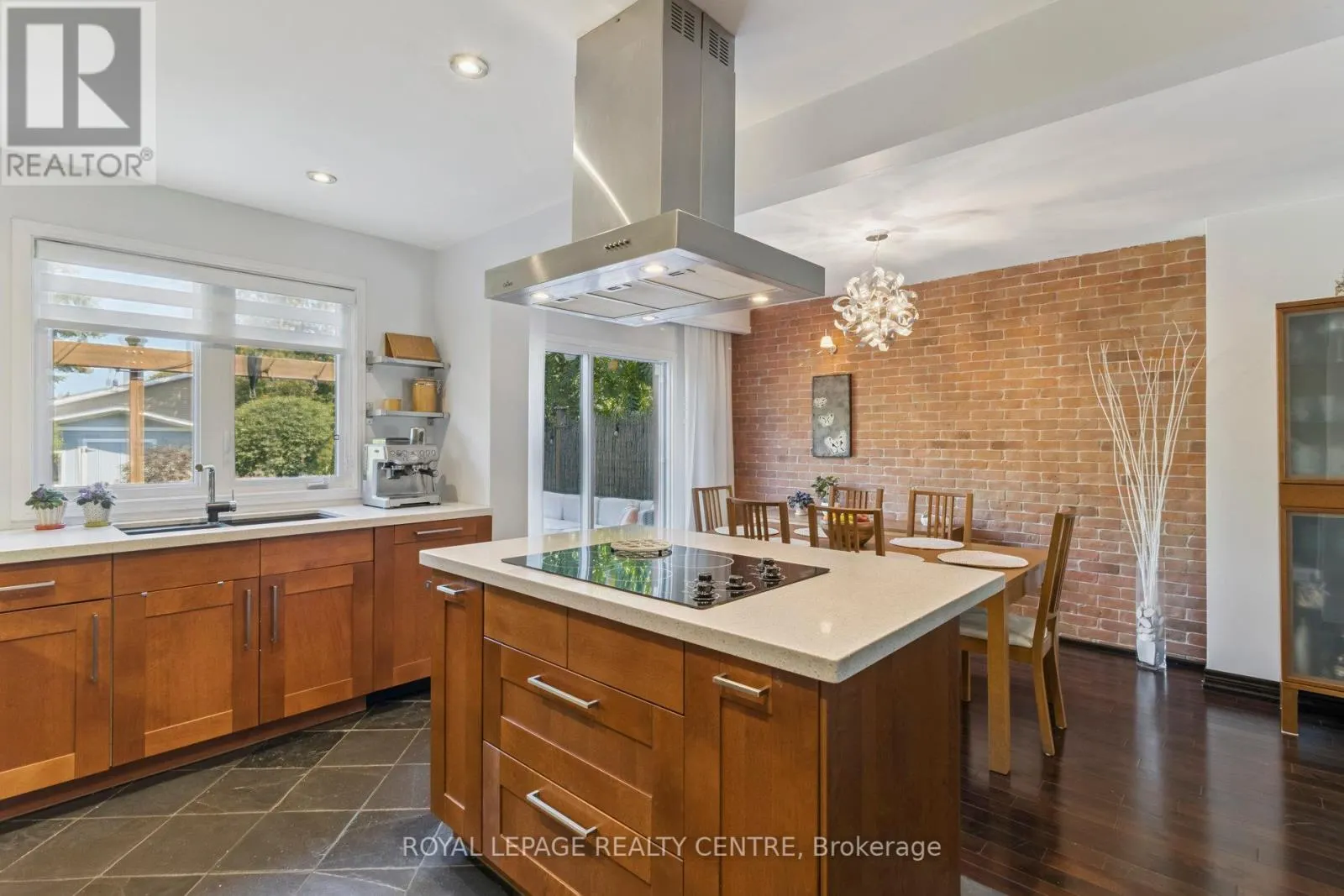 3383 TALLMAST CRESCENT