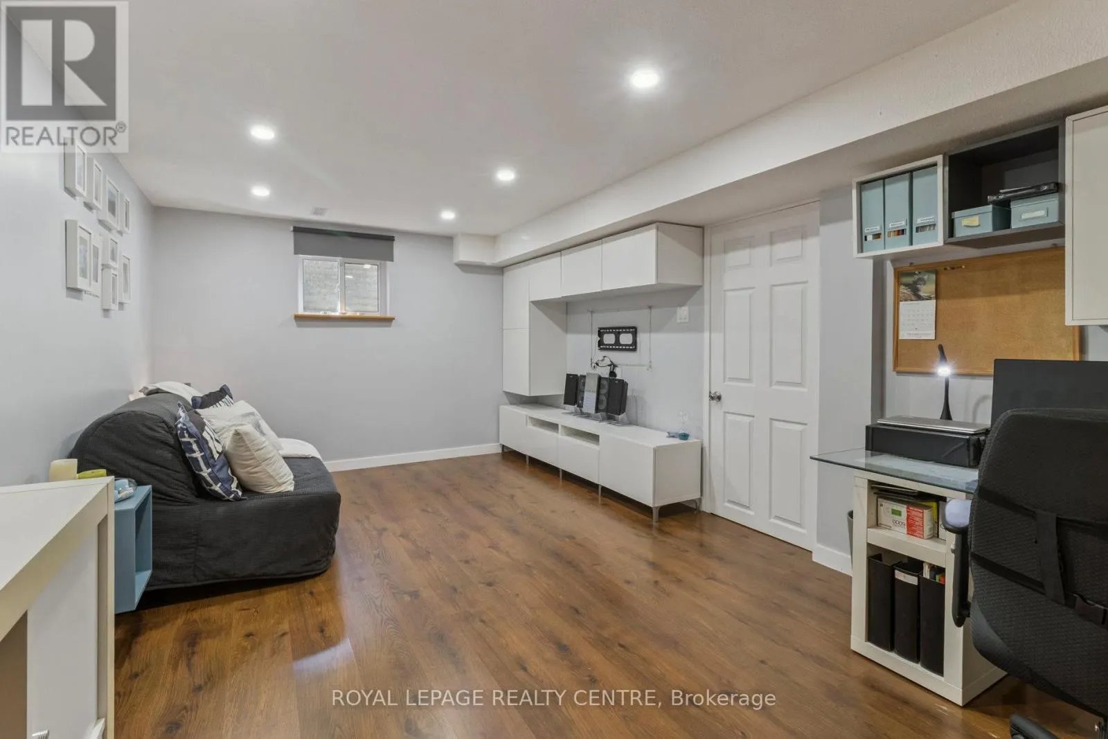 3383 TALLMAST CRESCENT