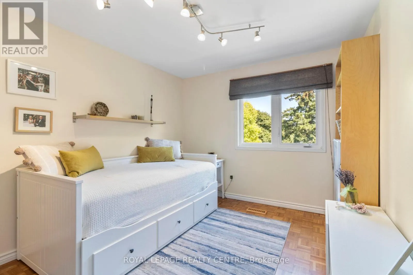 3383 TALLMAST CRESCENT