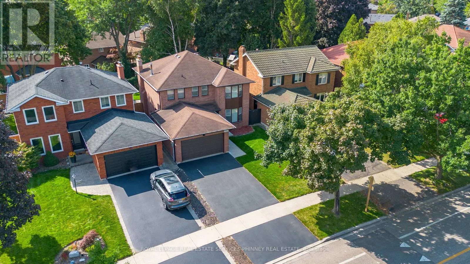1005 QUEEN STREET W