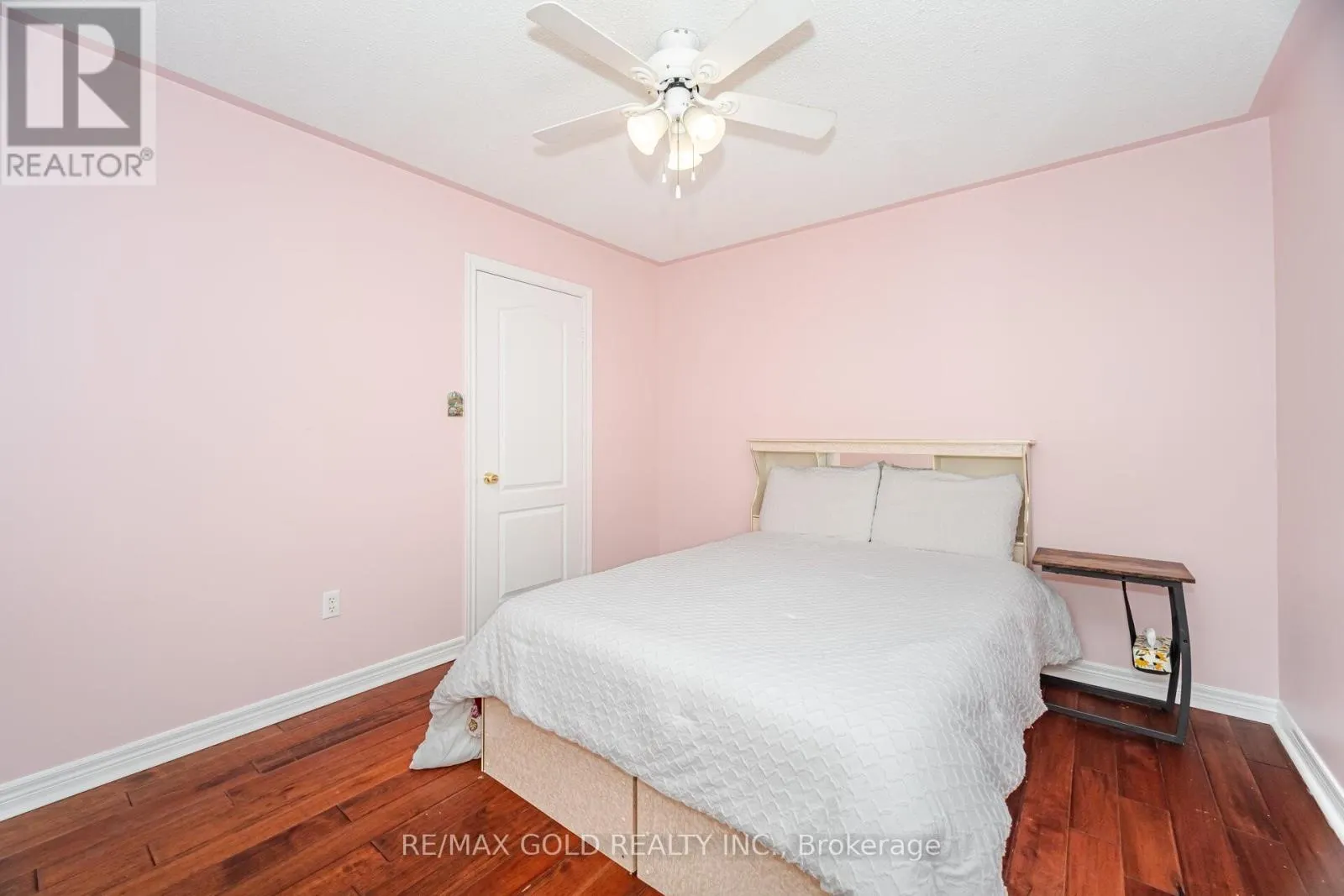 30 GOLDEN EAGLE ROAD