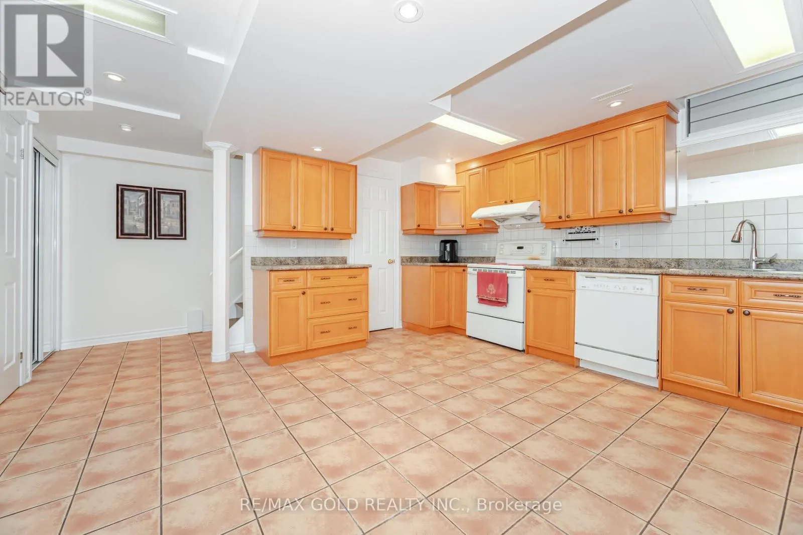 30 GOLDEN EAGLE ROAD