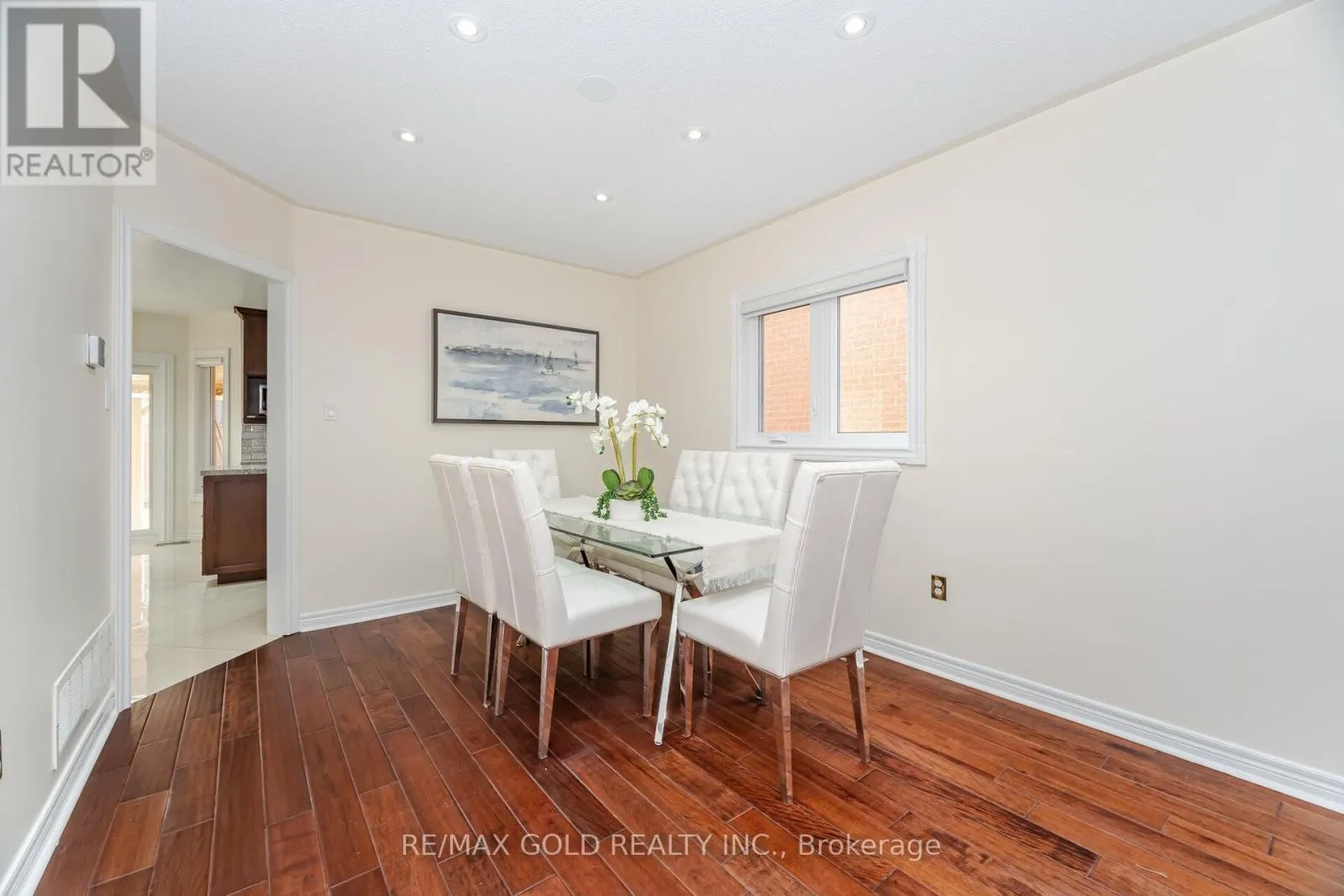 30 GOLDEN EAGLE ROAD