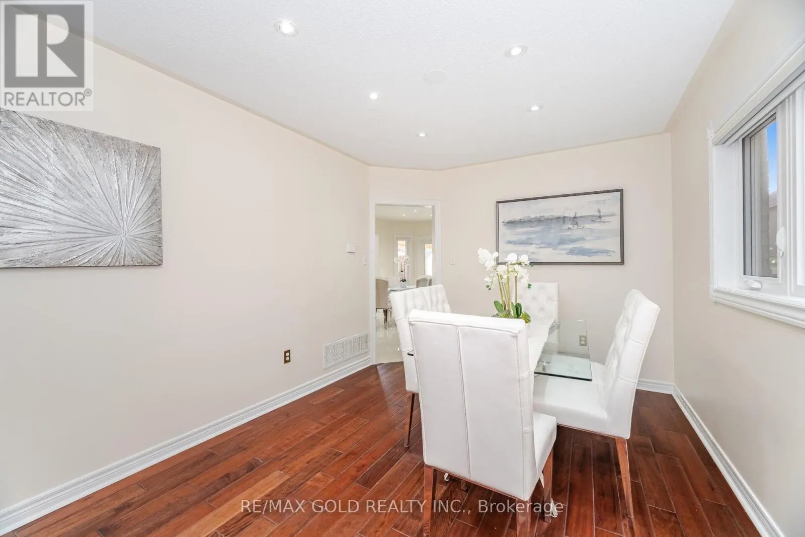 30 GOLDEN EAGLE ROAD
