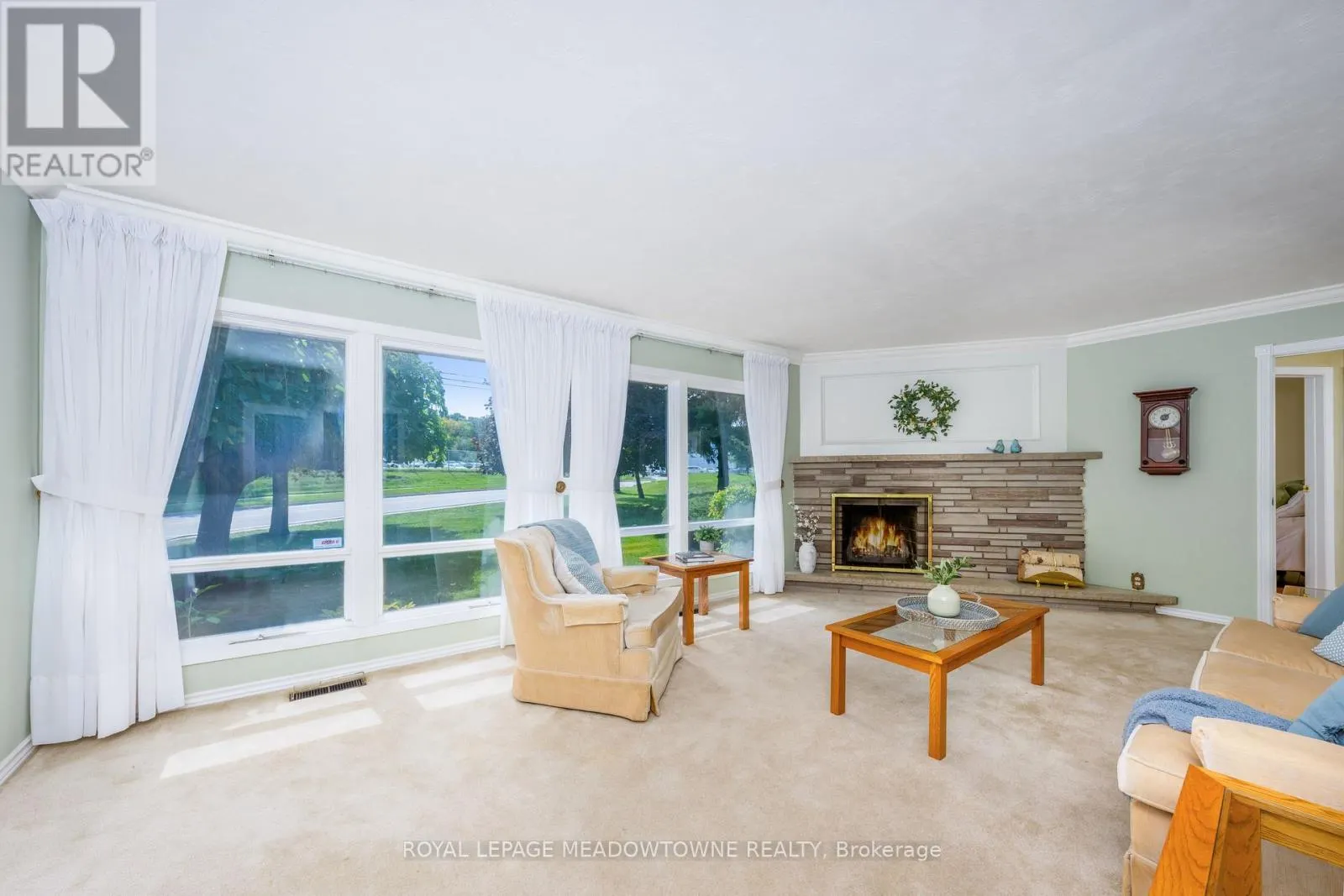 74 RIVER DRIVE