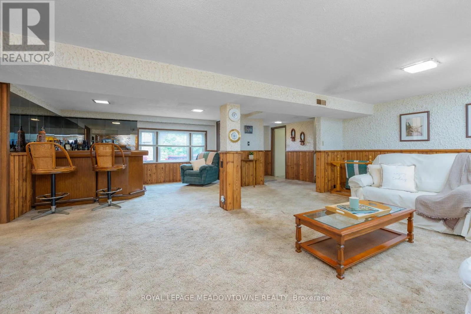 74 RIVER DRIVE